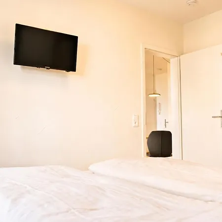 Apartmenthaus Ostseewelle 1 *